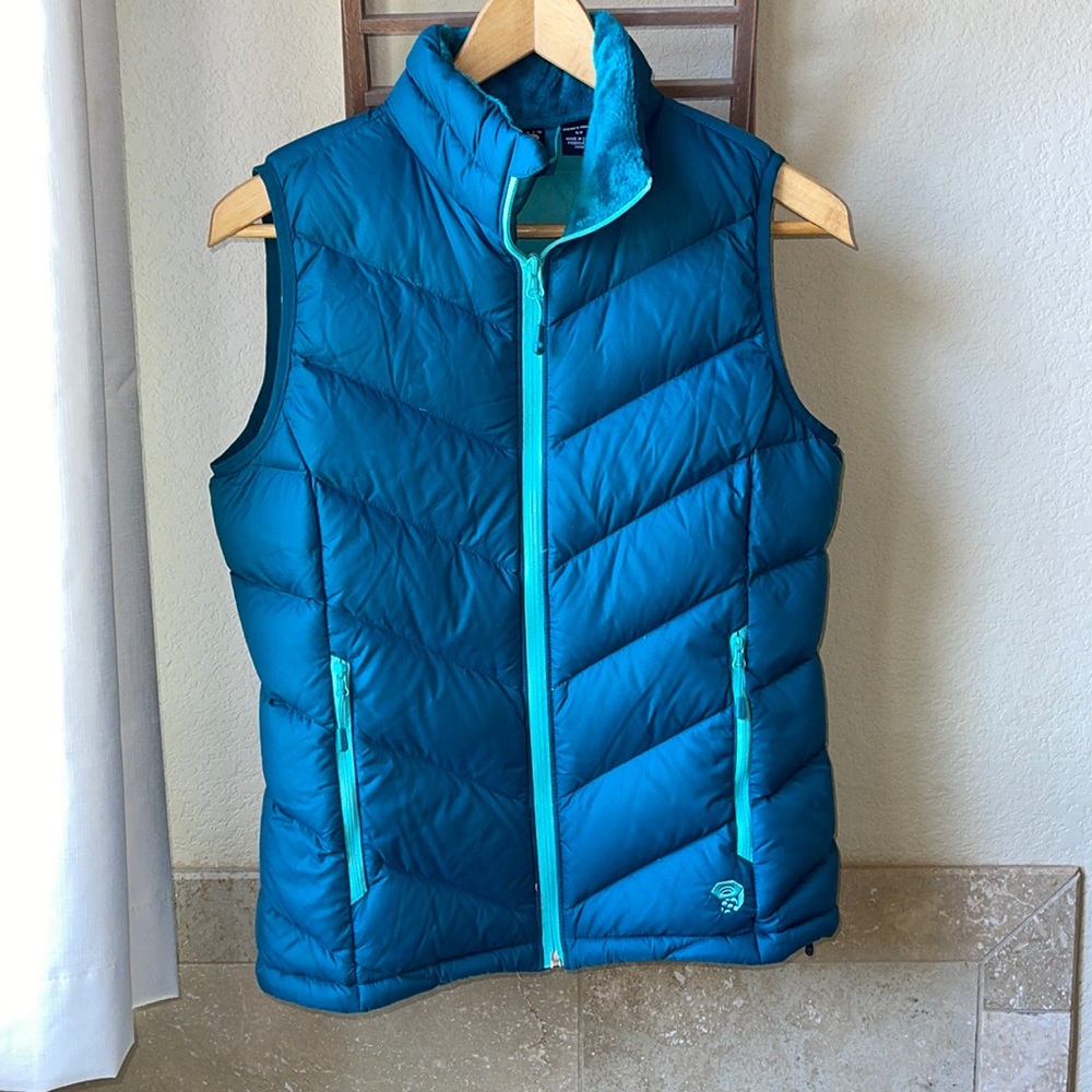 Mountain hardware puffer vest